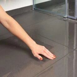 Secucare Anti Slip Spray 100ml - Antislip Voor Tegelvloeren 20 Secucare Anti Slip Spray 100ml - Antislip Voor Tegelvloeren -Reinigingsproducten 1200x1200 169